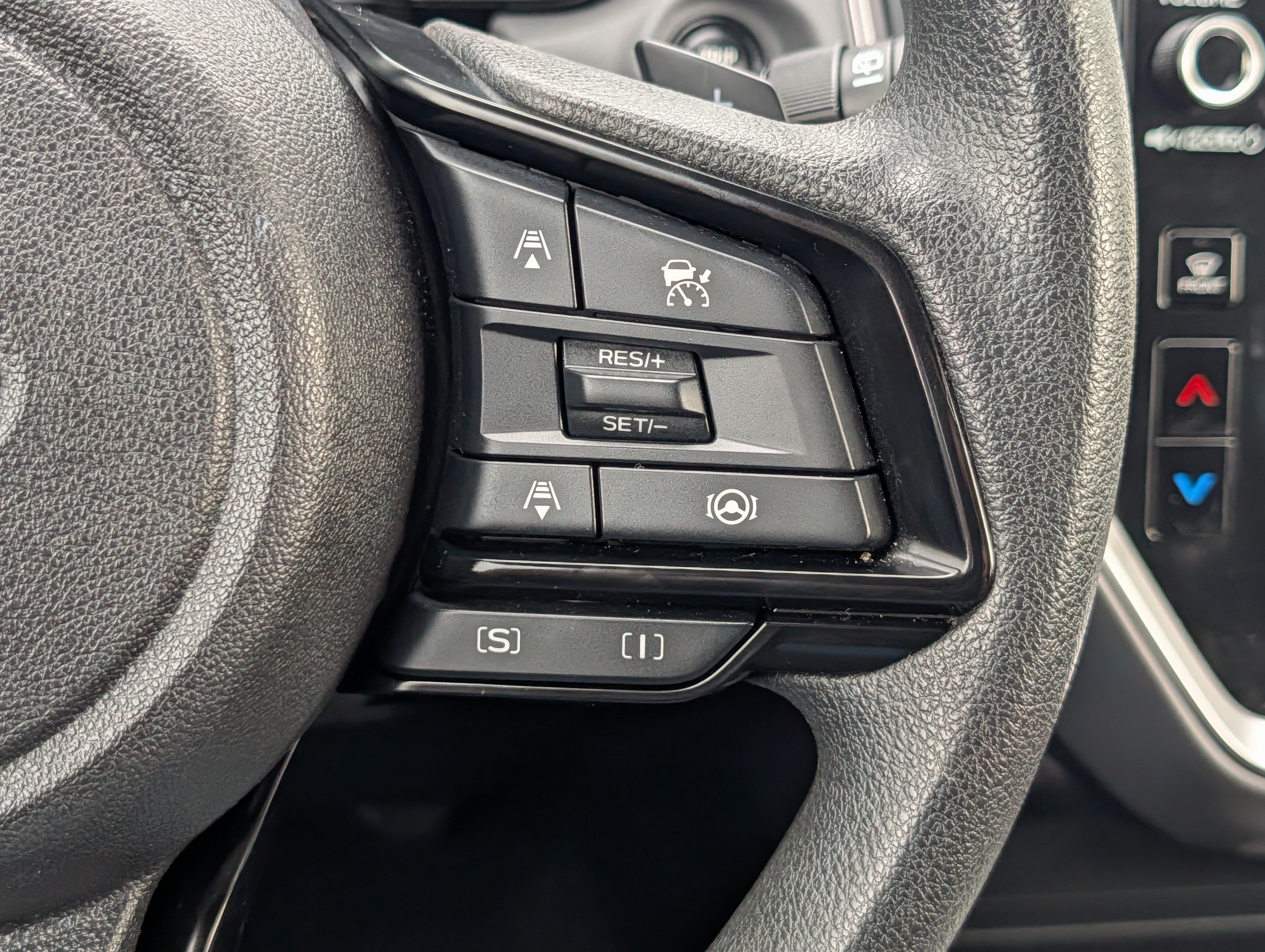 Certified 2025 Subaru Crosstrek 2.5i Premium AWD/4WD image 30