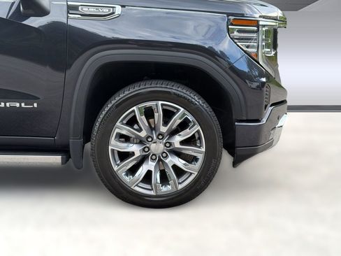 Used 2024 GMC Sierra 1500 Denali w/ Denali Reserve Package AWD/4WD image 11