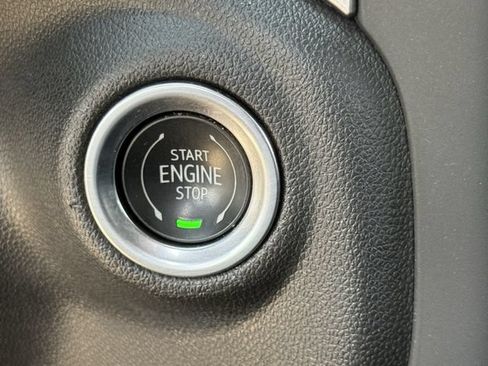 Used 2023 Chevrolet Silverado 1500 Custom RWD image 18