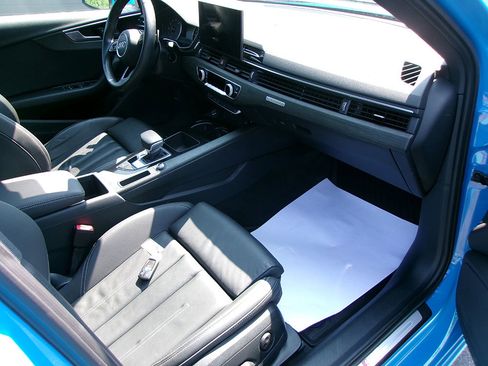 Used 2021 Audi A4 2.0T Premium image 10