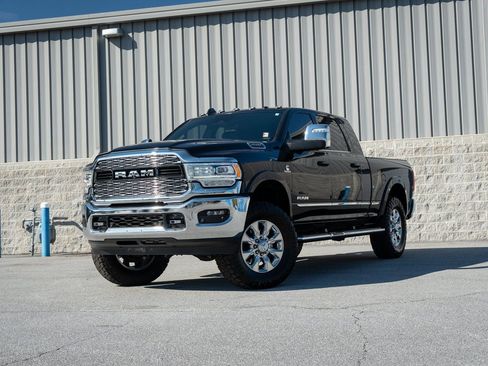 Used 2024 RAM 2500 Limited AWD/4WD image 1