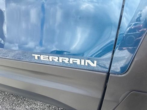 Certified 2020 GMC Terrain SLE w/ Driver Convenience Package AWD/4WD image 10
