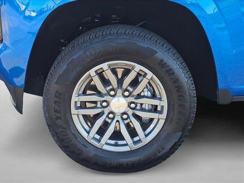 Used 2024 Chevrolet Colorado LT image 24