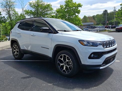 New 2026 Jeep Compass Limited AWD/4WD image 2