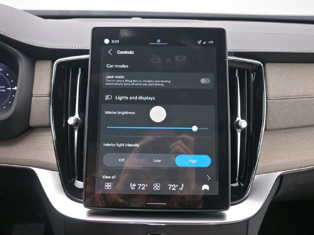 New 2026 Volvo XC90 T8 Plus AWD/4WD image 17