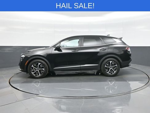 Used 2023 Kia Sportage EX image 4