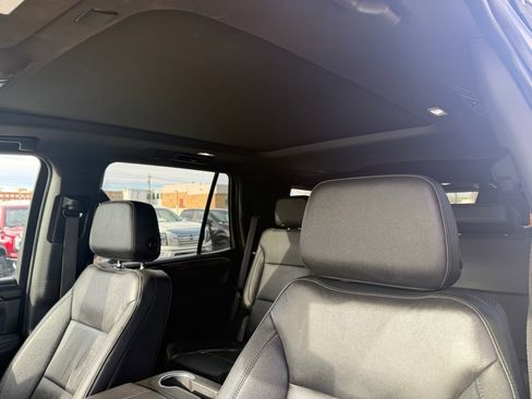 Used 2022 Chevrolet Tahoe Z71 image 16