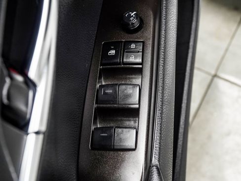 Used 2024 Toyota Camry SE image 29