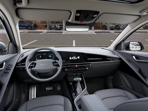 New 2026 Kia Niro FWD image 14