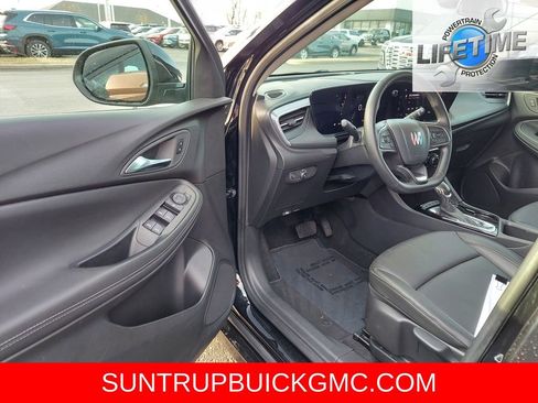 Used 2024 Buick Encore GX Sport Touring image 13