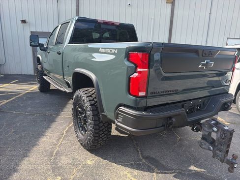 New 2026 Chevrolet Silverado 2500 ZR2 w/ ZR2 Bison Edition AWD/4WD image 8