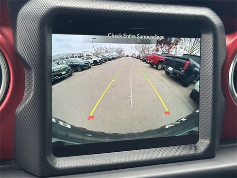 Used 2023 Jeep Wrangler Unlimited Rubicon image 18