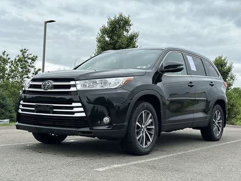 Used 2019 Toyota Highlander XLE AWD/4WD image 21