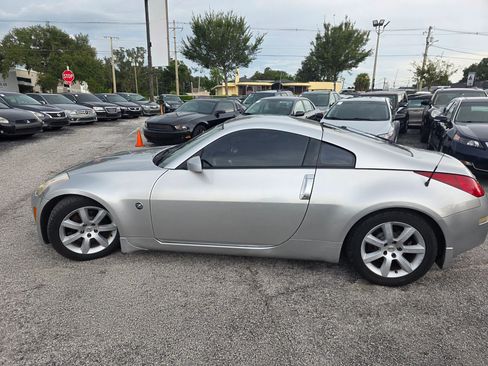 Used 2004 Nissan 350Z Touring image 4