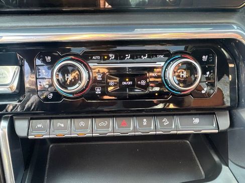 Used 2023 GMC Sierra 1500 Denali Ultimate image 39