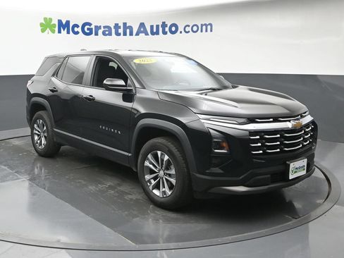 Used 2025 Chevrolet Equinox LT AWD/4WD image 2