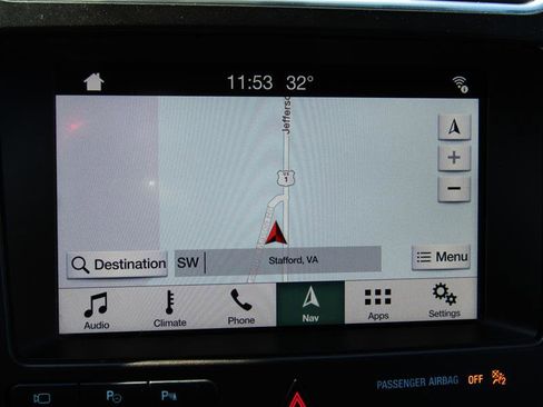 Used 2017 Ford Explorer Platinum image 19