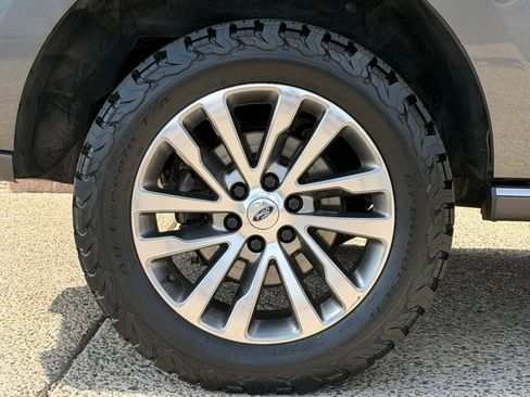 Used 2018 Ford Expedition Limited w/ Equipment Group 301A AWD/4WD image 36
