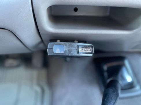 Used 2000 Ford F250 XLT image 46