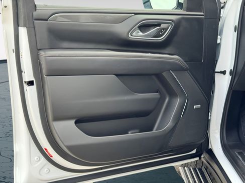 Used 2023 GMC Yukon AT4 AWD/4WD image 16