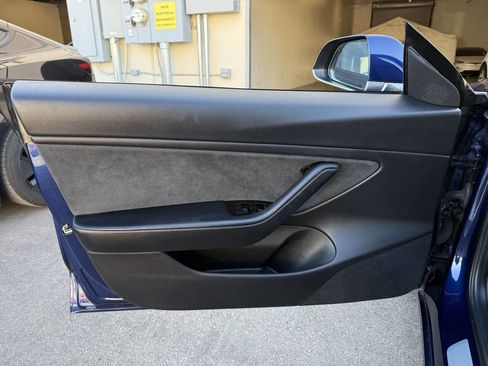 Used 2018 Tesla Model 3 Long Range image 18