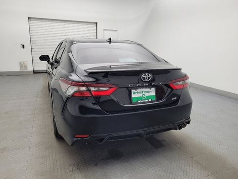 Used 2021 Toyota Camry SE image 6