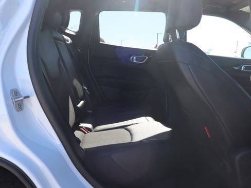 Used 2024 Jeep Compass Trailhawk w/ Trailhawk Convenience Group image 12