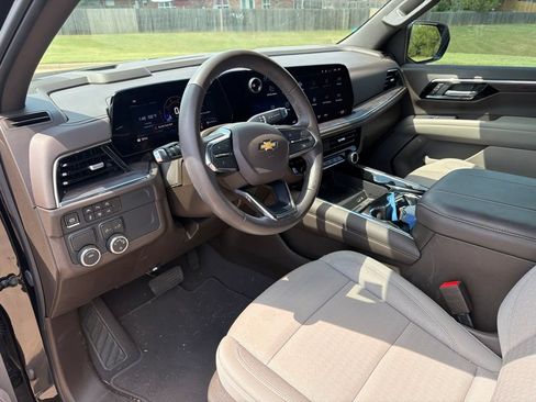 Used 2026 Chevrolet Tahoe LS RWD image 10