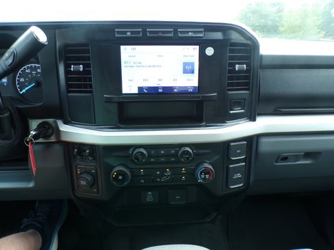 Used 2024 Ford F250 XLT image 26