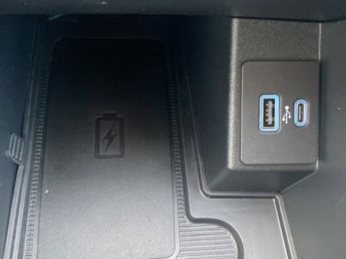 Used 2022 Ford Edge SEL w/ Convenience Package image 29