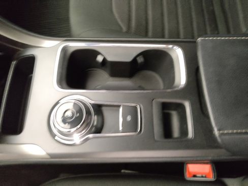 Used 2019 Ford Fusion SE AWD/4WD image 26