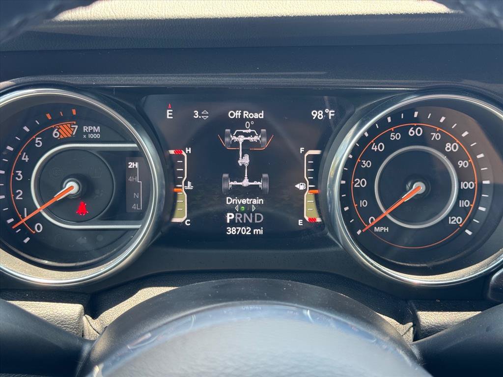 Used 2021 Jeep Wrangler Unlimited Sahara AWD/4WD image 19