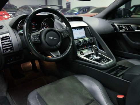 Used 2017 Jaguar F-TYPE Coupe image 23