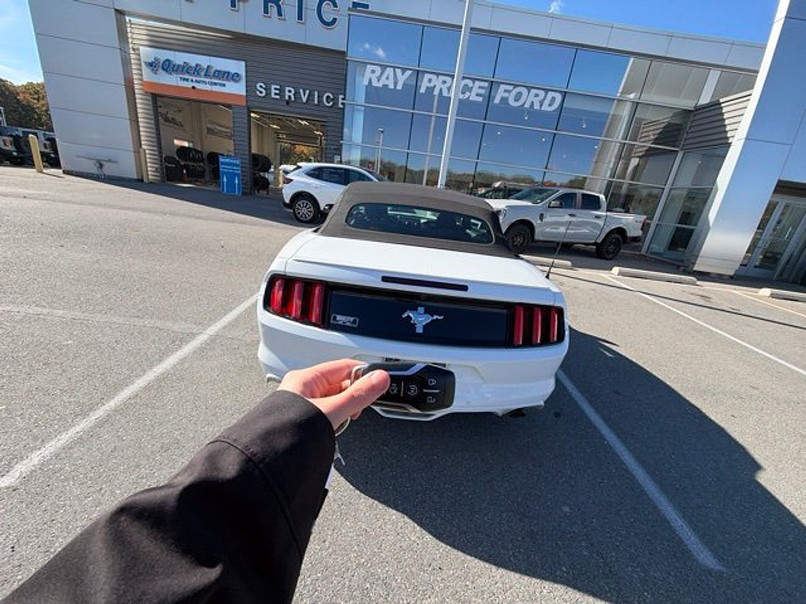 Used 2017 Ford Mustang Convertible w/ Equipment Group 051A RWD image 5