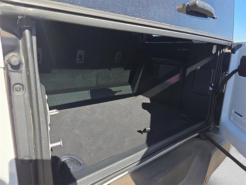 New 2025 Ford Bronco Outer Banks image 17