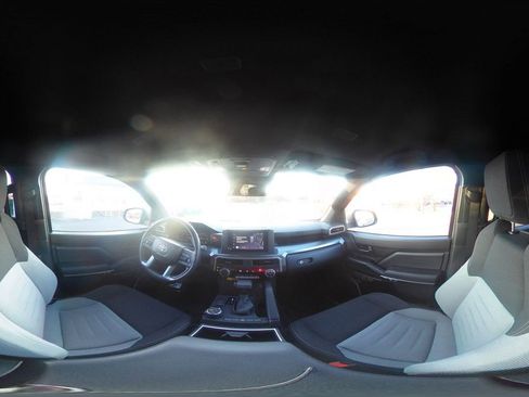 Used 2025 Toyota 4Runner TRD Off-Road image 41