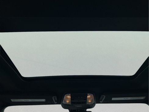 Used 2012 Chrysler 300 S w/ Luxury Group image 18