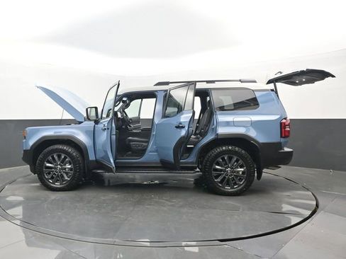 Used 2025 Toyota Land Cruiser w/ Premium Package image 32