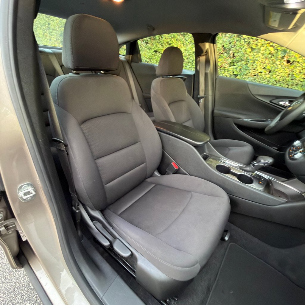 Used 2023 Chevrolet Malibu LT w/ Driver Confidence Package FWD image 20