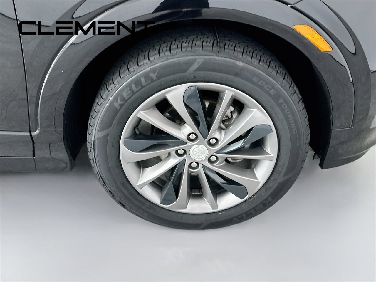 Used 2023 Buick Encore GX Select w/ Sport Touring Package FWD image 35