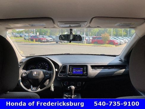 Certified 2019 Honda HR-V LX image 45