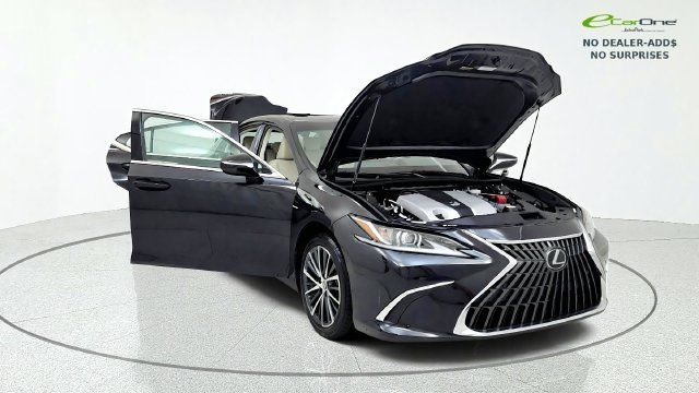 Used 2025 Lexus ES 350 w/ Premium Package FWD image 11