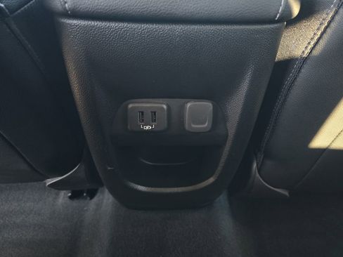 Used 2022 Chevrolet Colorado ZR2 w/ ZR2 Midnight Special Edition AWD/4WD image 25