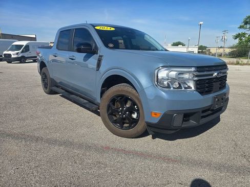 Used 2024 Ford Maverick Lariat w/ FX4 Off-Road Package AWD/4WD image 1