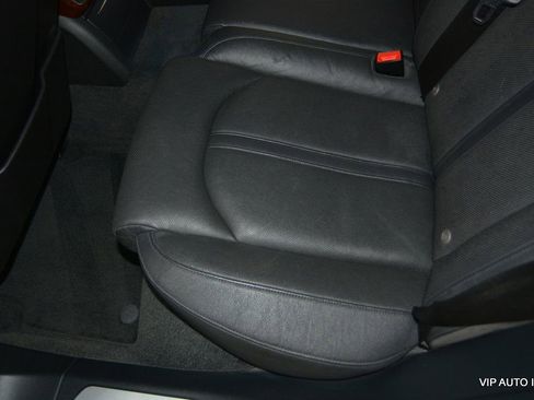 Used 2013 Audi A8 4.0T image 25