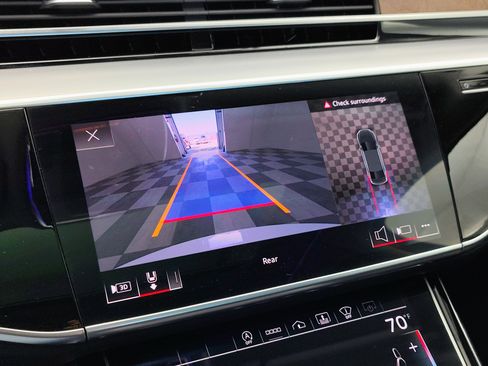 Used 2021 Audi A8 L 3.0T w/ Executive Plus Package image 5