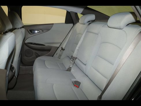 Used 2021 Chevrolet Malibu LT FWD image 28