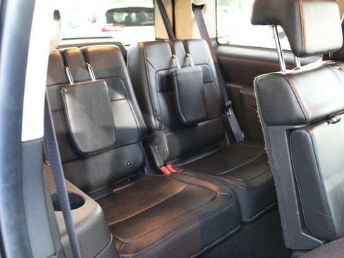 Used 2019 Ford Flex Limited AWD/4WD image 12
