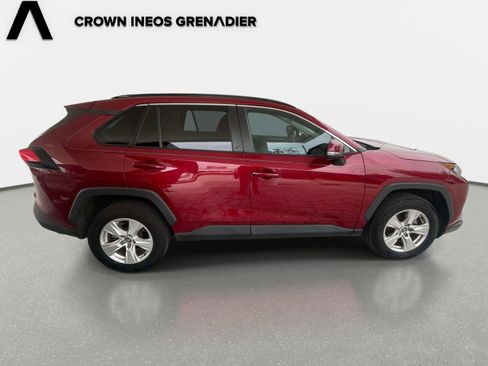 Used 2021 Toyota RAV4 XLE FWD image 6
