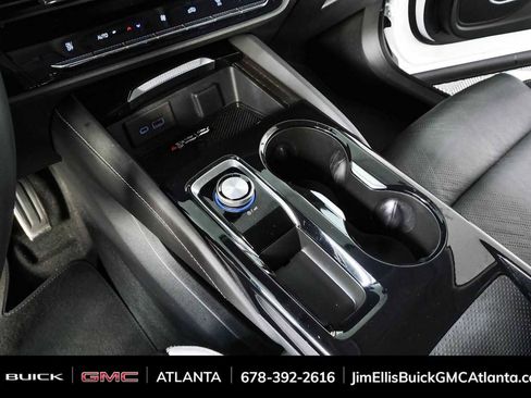 Used 2025 Buick Envision Sport Touring AWD/4WD image 17